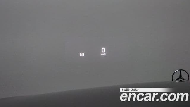 Mercedes-Benz E-Class 2018 — Şəkil 17/20