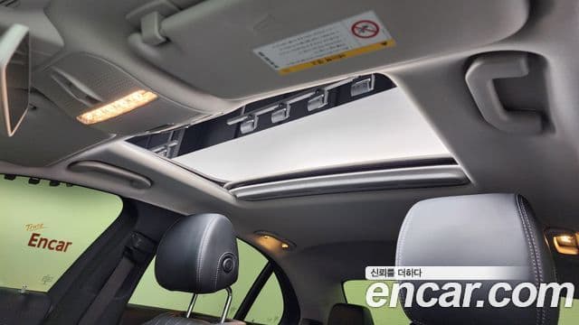 Mercedes-Benz E-Class 2018 — Şəkil 18/20