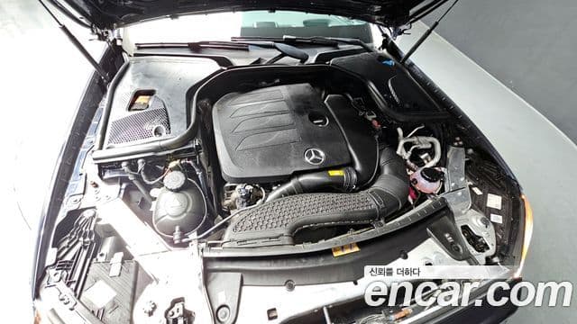 Mercedes-Benz E-Class 2022 — ფოტო 6/20