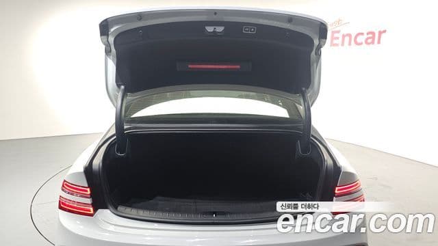 Genesis Electrified G80 2021 — фото 20 из 20