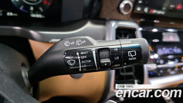 Kia Sorento 2021 — ფოტო 18/20
