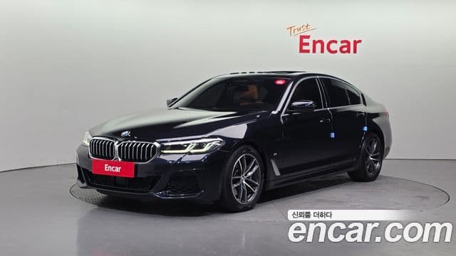 BMW 5 Series 2022 — Фото 1/20