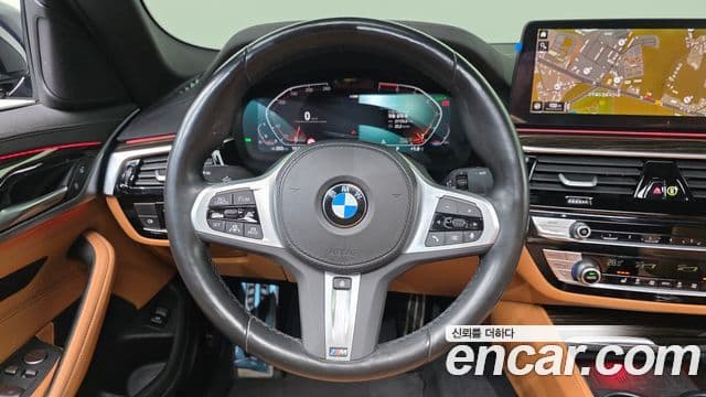 BMW 5 Series 2022 — Фото 14/20