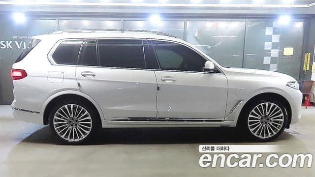 BMW X7 2021 — ფოტო 2/20