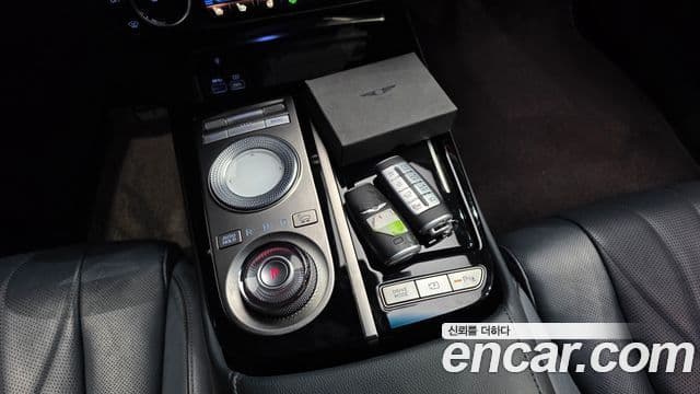 Genesis Electrified G80 2020 — Şəkil 9/20
