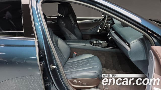 Genesis Electrified G80 2020 — Şəkil 10/20