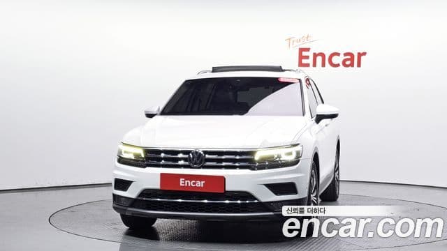Volkswagen Tiguan 2018 — ფოტო 3/20