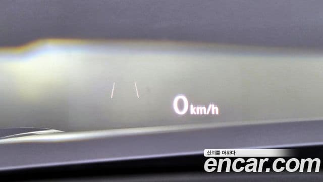 Volkswagen Tiguan 2018 — ფოტო 18/20