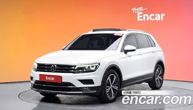 Volkswagen Tiguan 2018 — ფოტო 1/20