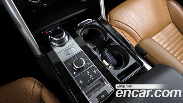 Land Rover Discovery 5 2019 — ფოტო 11/20