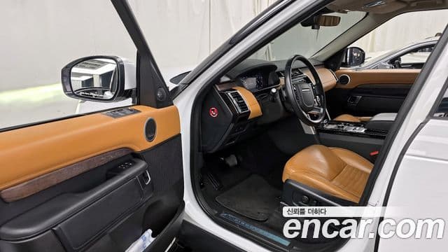 Land Rover Discovery 5 2019 — ფოტო 17/20