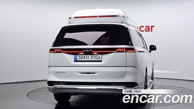 Kia Carnival 2023 — Фото 4/20