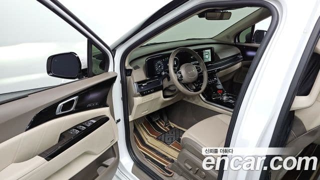 Kia Carnival 2023 — Фото 11/20