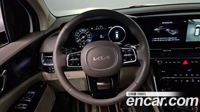 Kia Carnival 2023 — Фото 13/20
