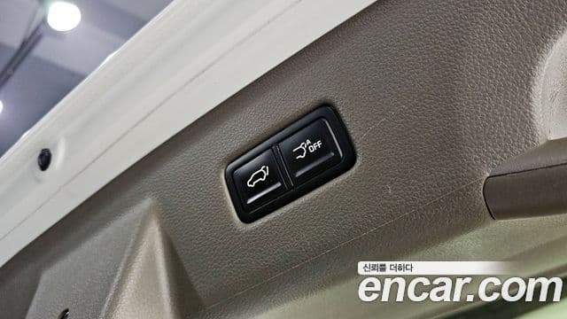 Kia Carnival 2023 — Фото 20/20