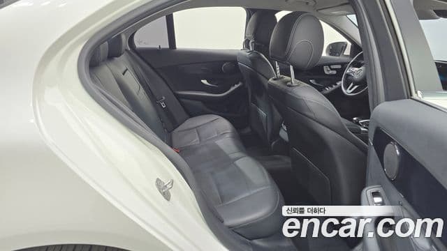 Mercedes-Benz C-Class 2019 — ფოტო 12/20