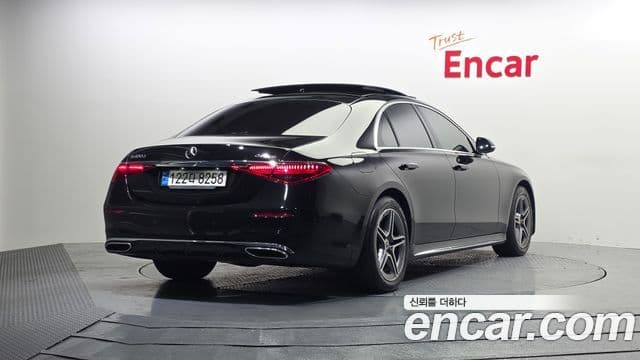 Mercedes-Benz S-Class 2022 — ფოტო 2/20