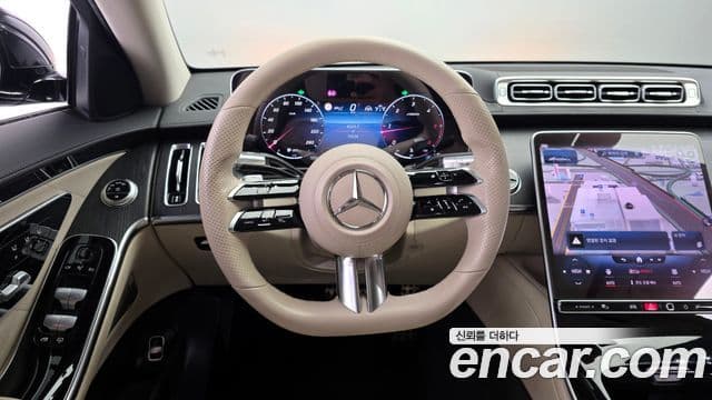 Mercedes-Benz S-Class 2022 — ფოტო 13/20