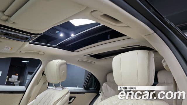 Mercedes-Benz S-Class 2022 — ფოტო 19/20