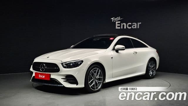 Mercedes-Benz E-Class 2022 — Фото 1/20