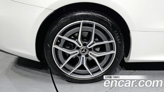Mercedes-Benz E-Class 2022 — Фото 5/20