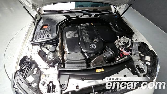 Mercedes-Benz E-Class 2022 — Фото 6/20