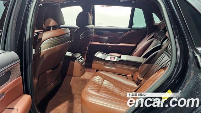 Genesis G90 2022 — ფოტო 13/20