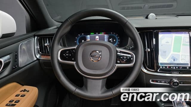 Volvo V60 Cross Country 2022 — Şəkil 13/20