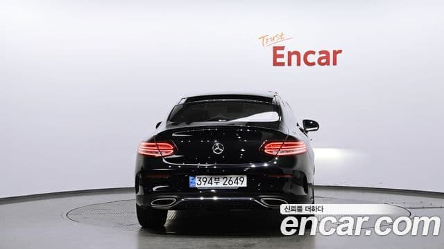 Mercedes-Benz C-Class 2022 — ფოტო 4/20