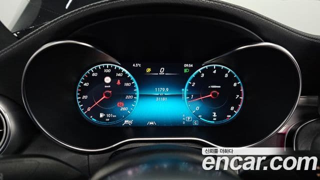 Mercedes-Benz C-Class 2022 — ფოტო 8/20