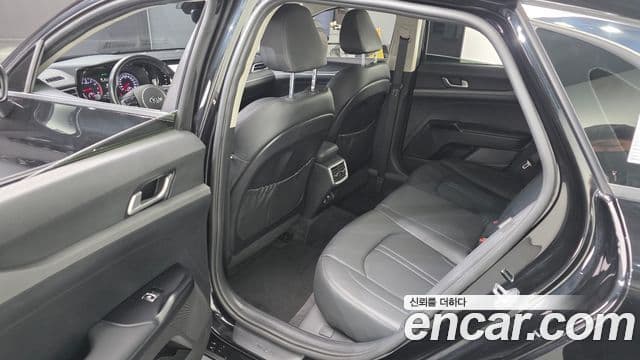 Kia K5 2021 — Şəkil 16/20