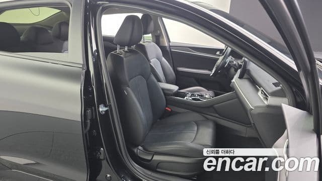 Kia K5 2021 — Şəkil 13/20