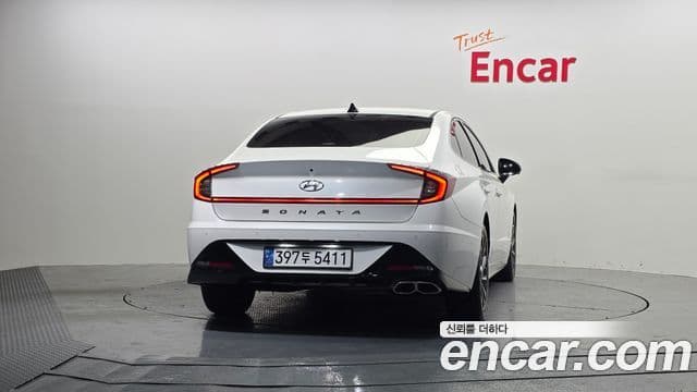 Hyundai Sonata Hybrid 2020 — ფოტო 4/20