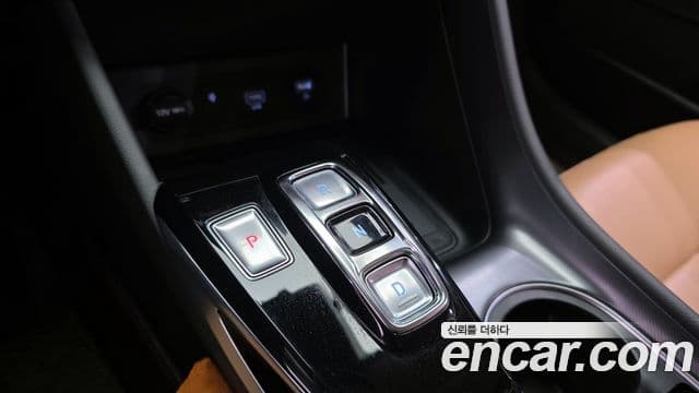 Hyundai Sonata Hybrid 2020 — ფოტო 11/20