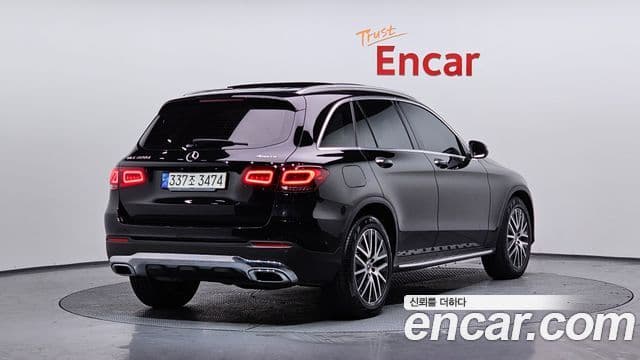 Mercedes-Benz GLC-Class 2021 — ფოტო 2/20