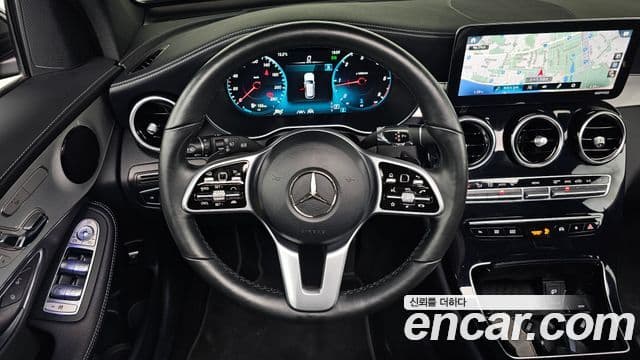 Mercedes-Benz GLC-Class 2021 — ფოტო 13/20