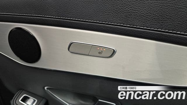 Mercedes-Benz GLC-Class 2021 — ფოტო 19/20