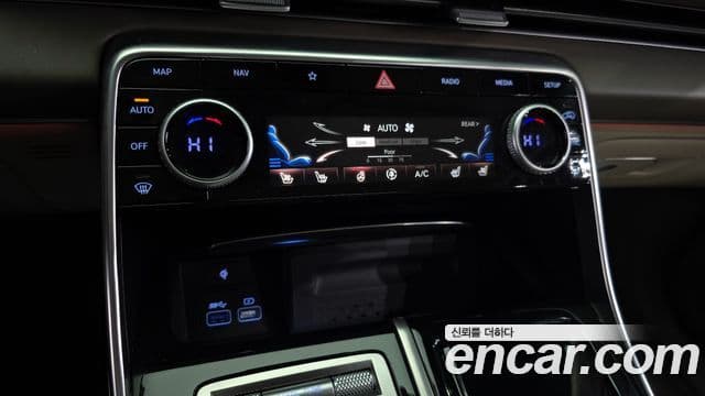 Genesis GV80 2022 — ფოტო 17/20