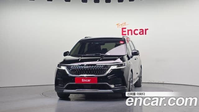 Kia Carnival 2023 — ფოტო 3/20