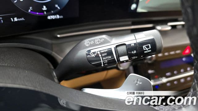 Kia Carnival 2023 — ფოტო 16/20