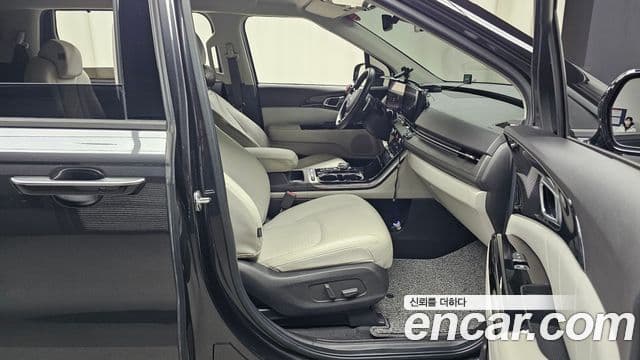 Kia Carnival 2021 — Şəkil 11/20