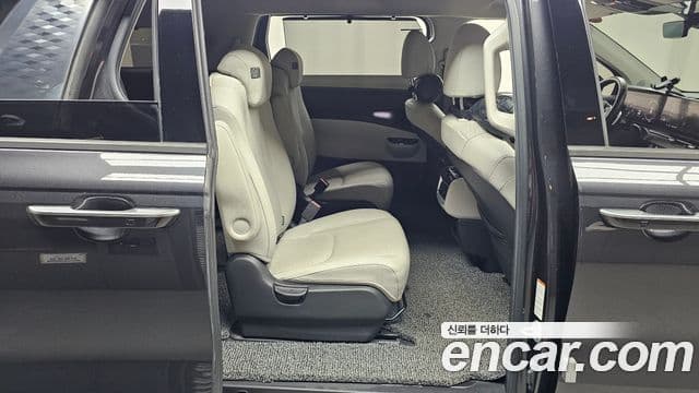 Kia Carnival 2021 — Şəkil 12/20