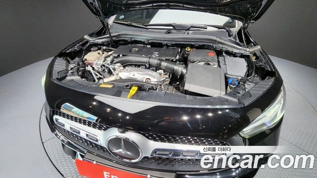 Mercedes-Benz GLA-Class 2022 — Şəkil 6/20