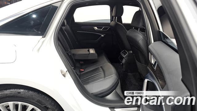 Audi A6 2019 — Şəkil 12/20