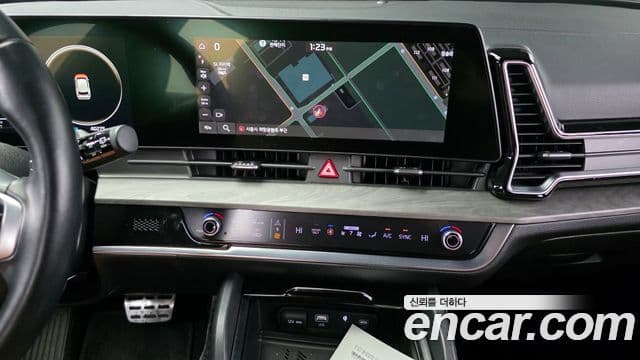 Kia Sportage 2021 — ფოტო 17/20