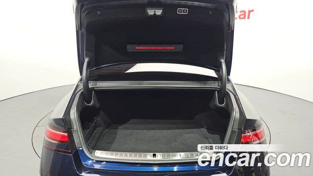 Genesis G90 2022 — ფოტო 20/20