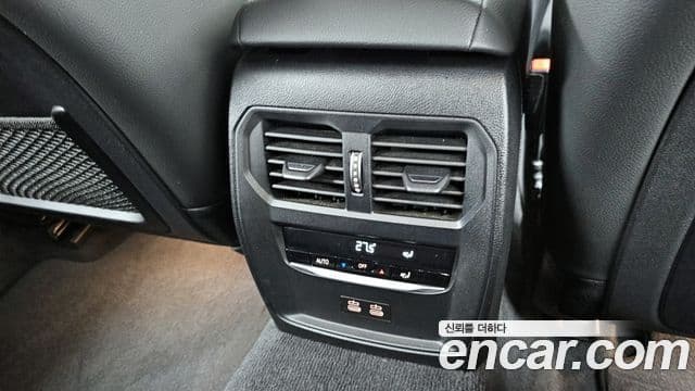 BMW 3 Series 2021 — ფოტო 19/20
