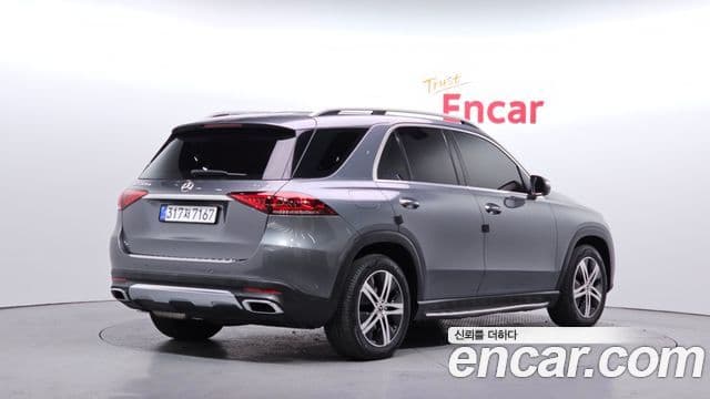 Mercedes-Benz GLE-Class 2019 — Photo 1/20