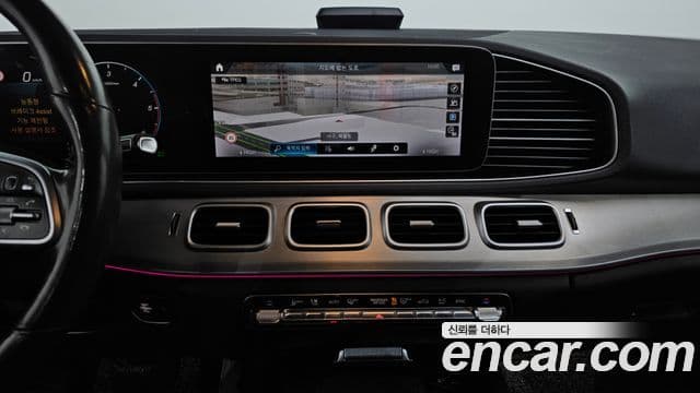 Mercedes-Benz GLE-Class 2019 — Photo 11/20