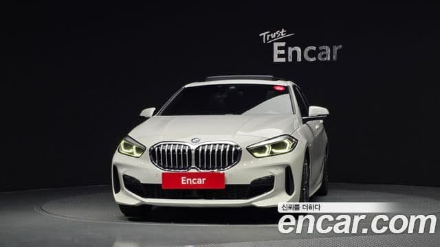 BMW 1 Series 2022 — Şəkil 3/20
